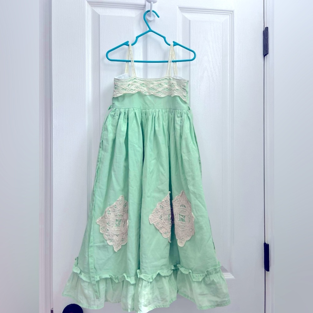 Mint colored Well Dressed Wolf Dress size 3T